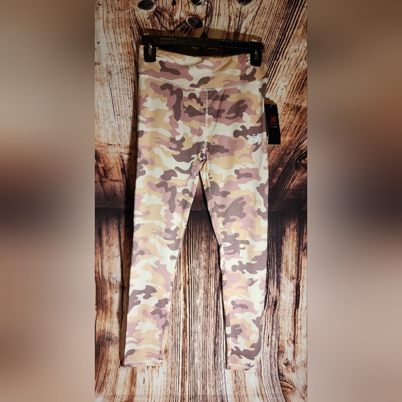 New Balance Other - Kids Camouflage New Balance Leggings